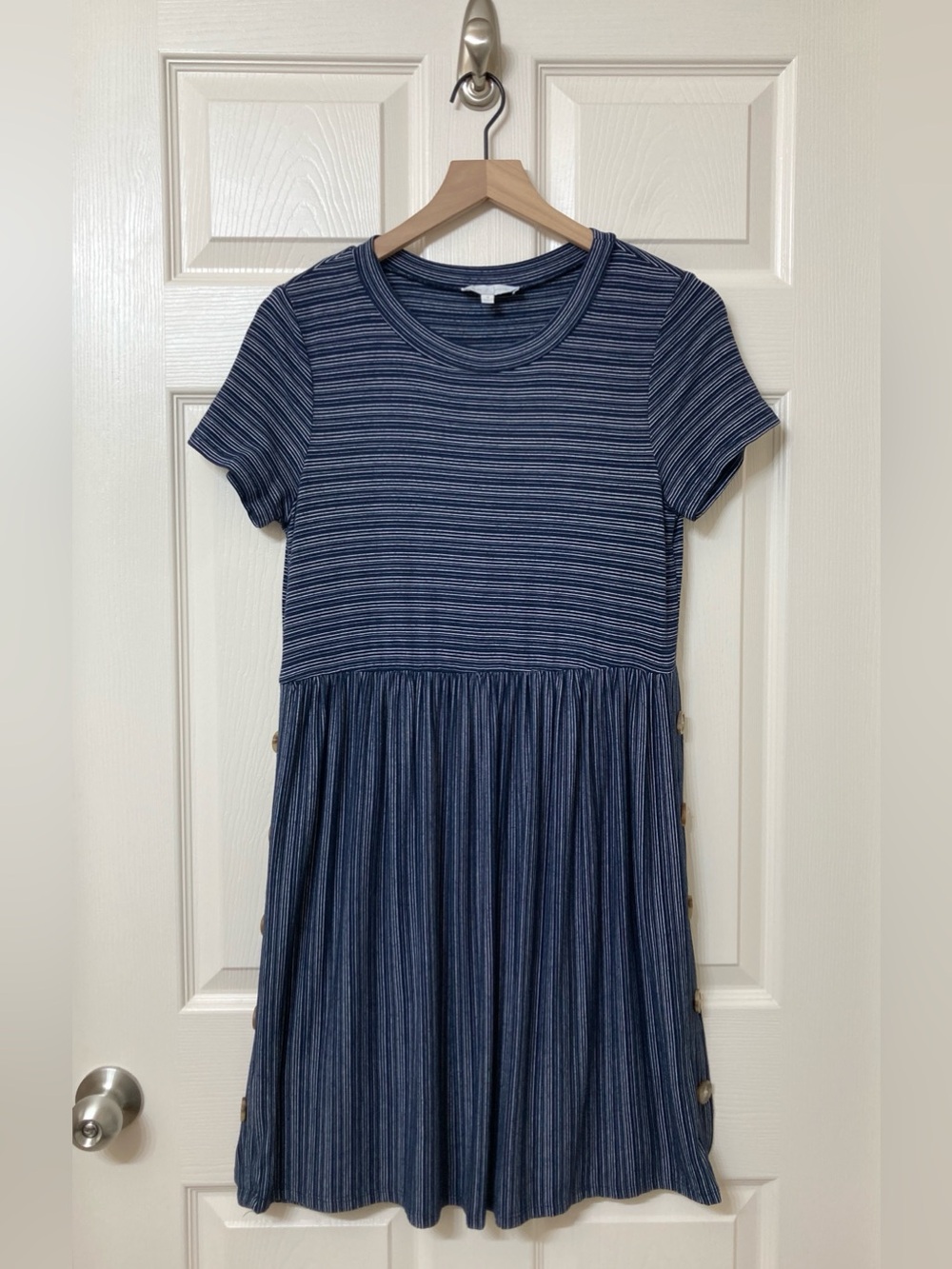 Love & Piece Women’s Blue White Striped Knit Short Sleeve A-line Dress Medium